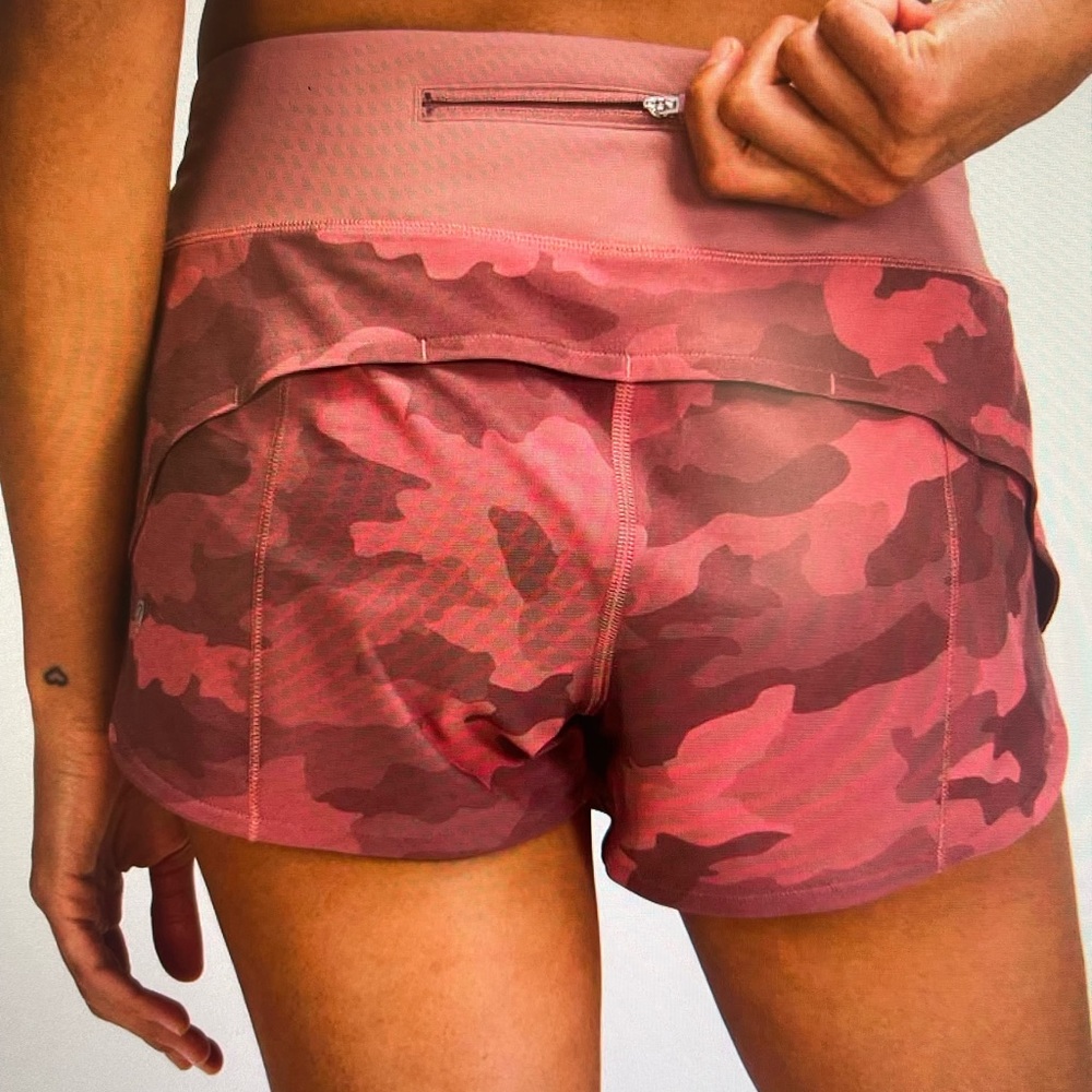 Lululemon Speed Up Low-Rise Short 2.5", Size 6, Camo Brier Rose / Spiced Chai - Picture 7 of 9